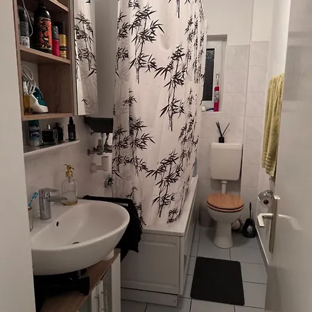 Appartement Cozy In *